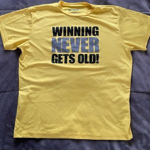 TekGear athletic shirt Size: Youth XL